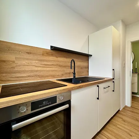 Gruene Oase Am Geiseltalsee *